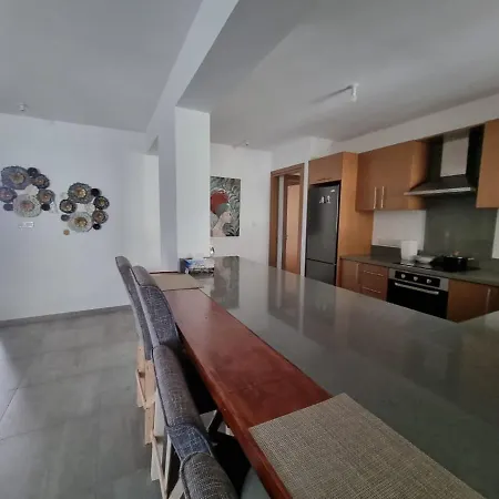 Pearl Park Apartment