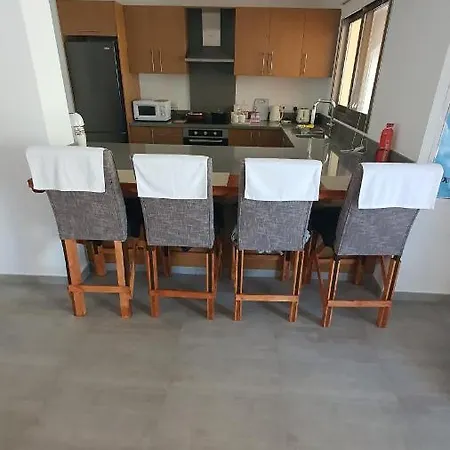 Apartment Pearl Park Paphos
