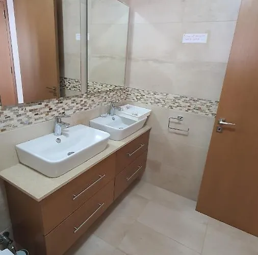 Pearl Park * 파포스